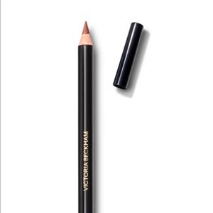 Victoria Beckham lip pencil No 2